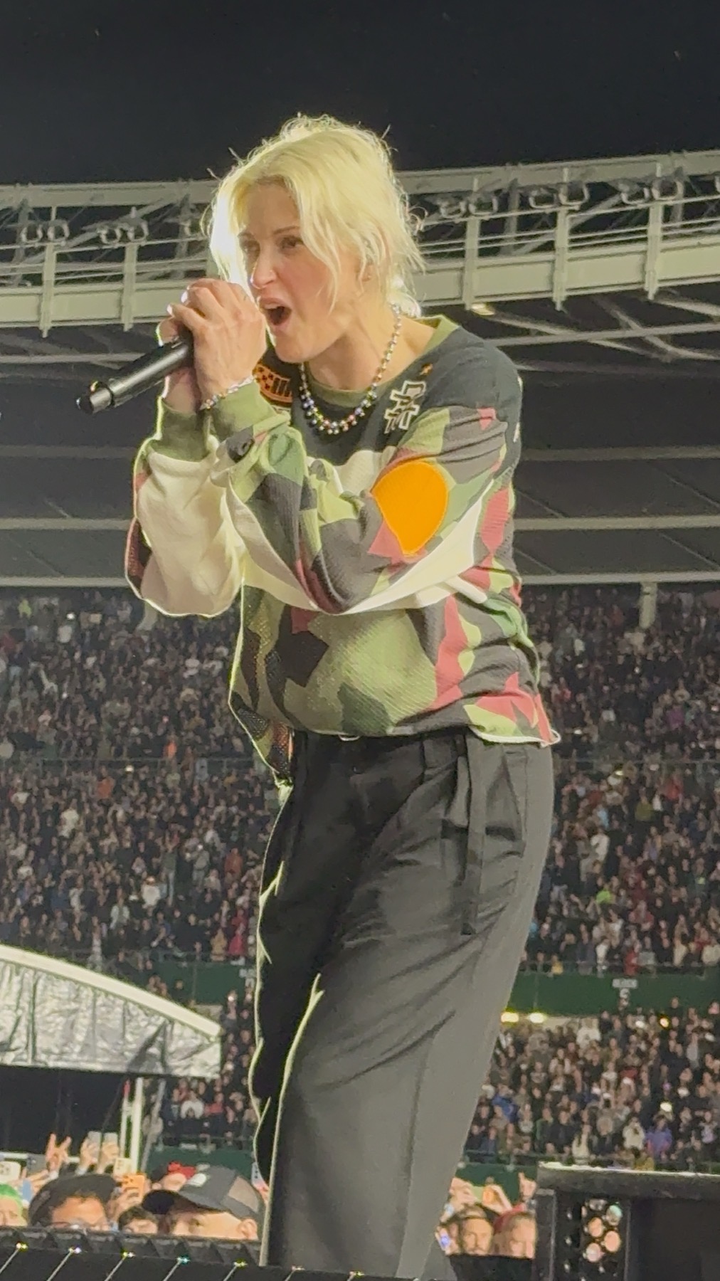 Emily Armstrong singing from the Linkin Park catwalk at Ernst Happel Stadion in Vienna